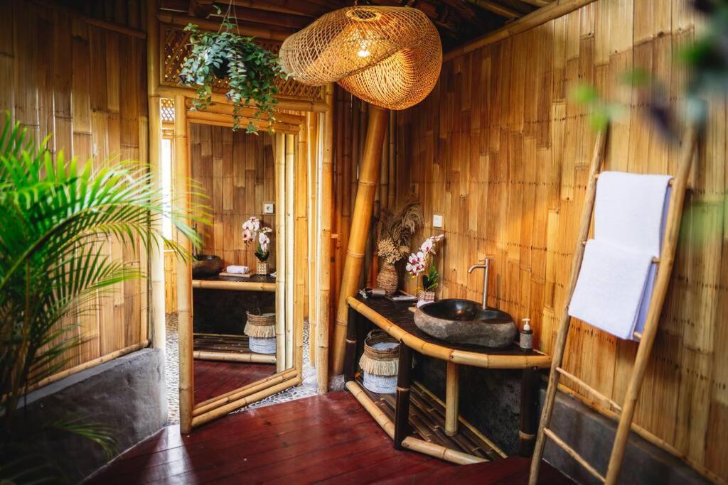 הוילה Selat The Nude House מראה חיצוני תמונה